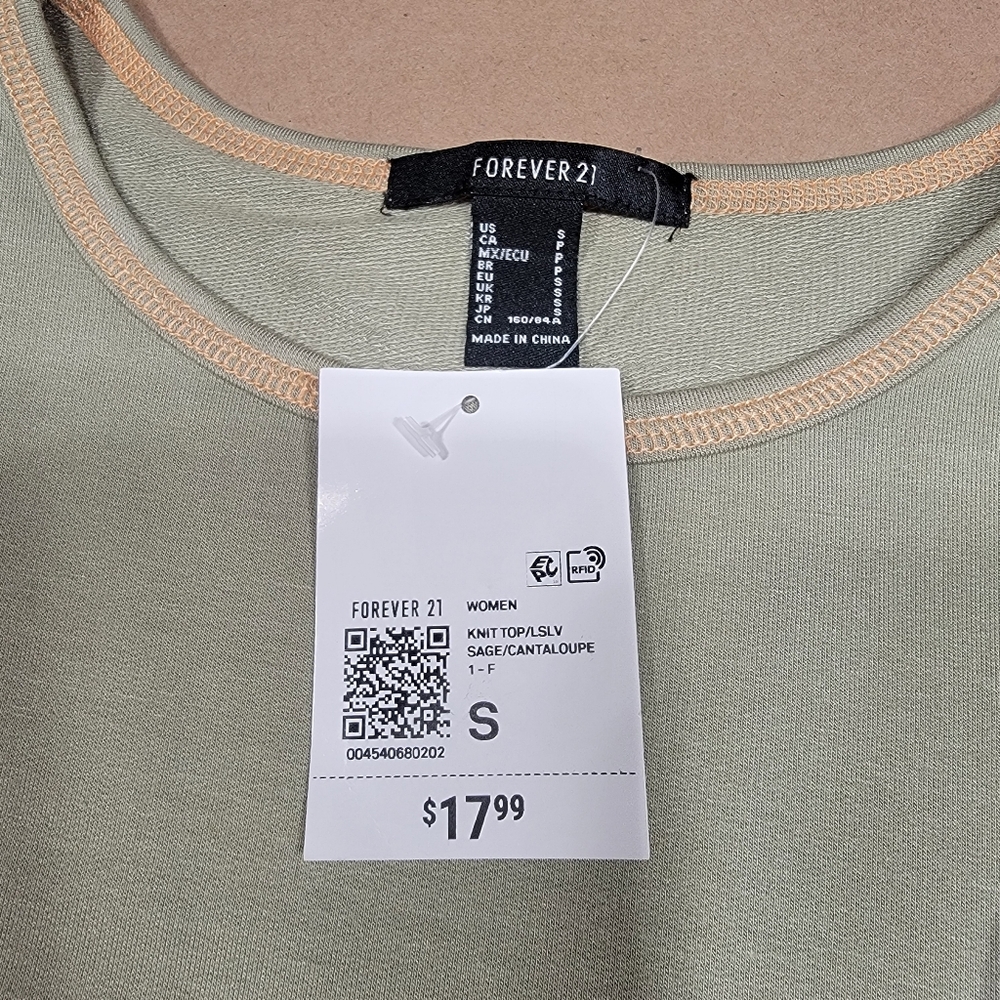 Forever 21 Size S Light Moss Green with Yellow Exposed Seam Cropped Top, NEW - Picture 9 of 11